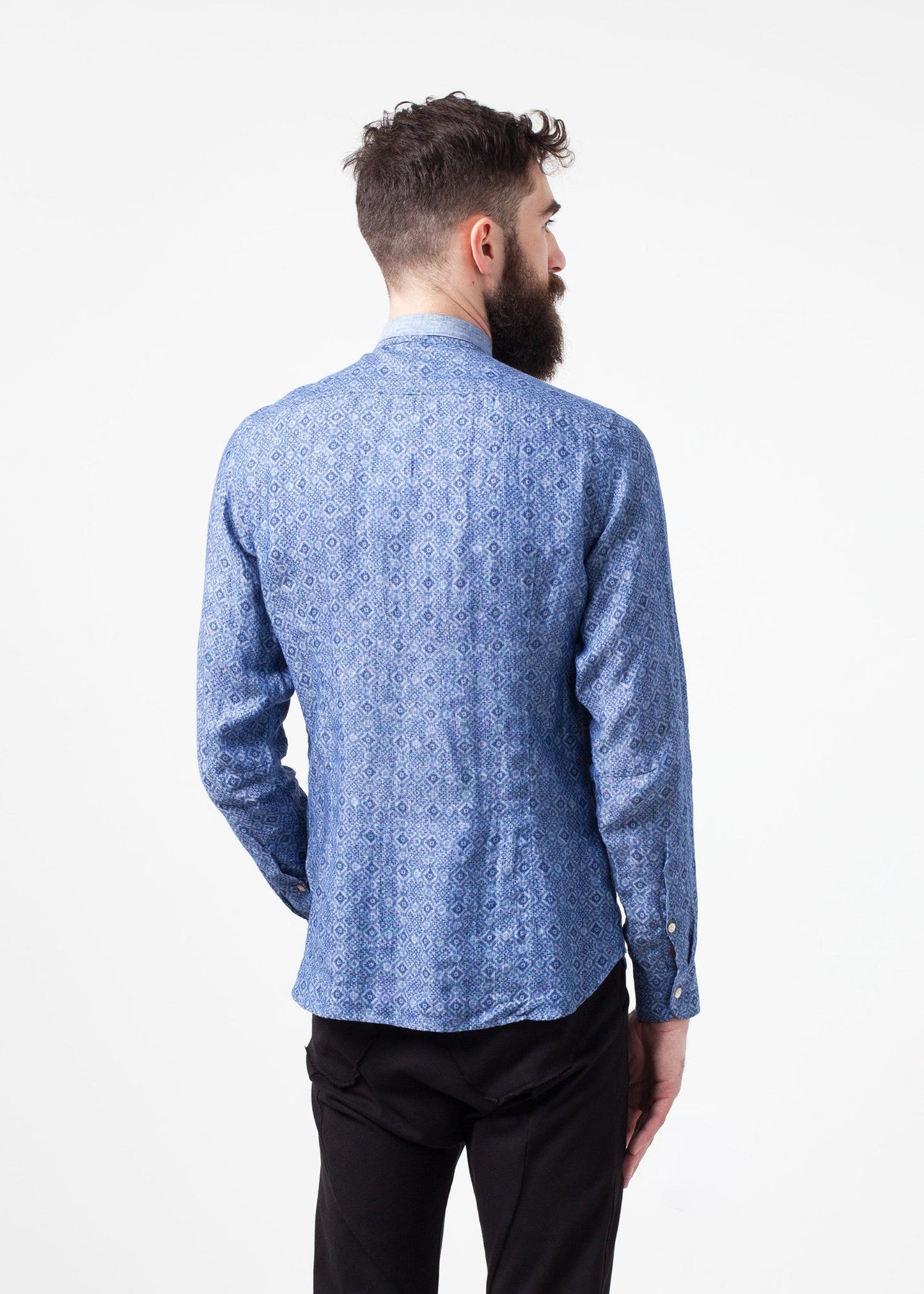 Linen Button Up in Blue Diamond