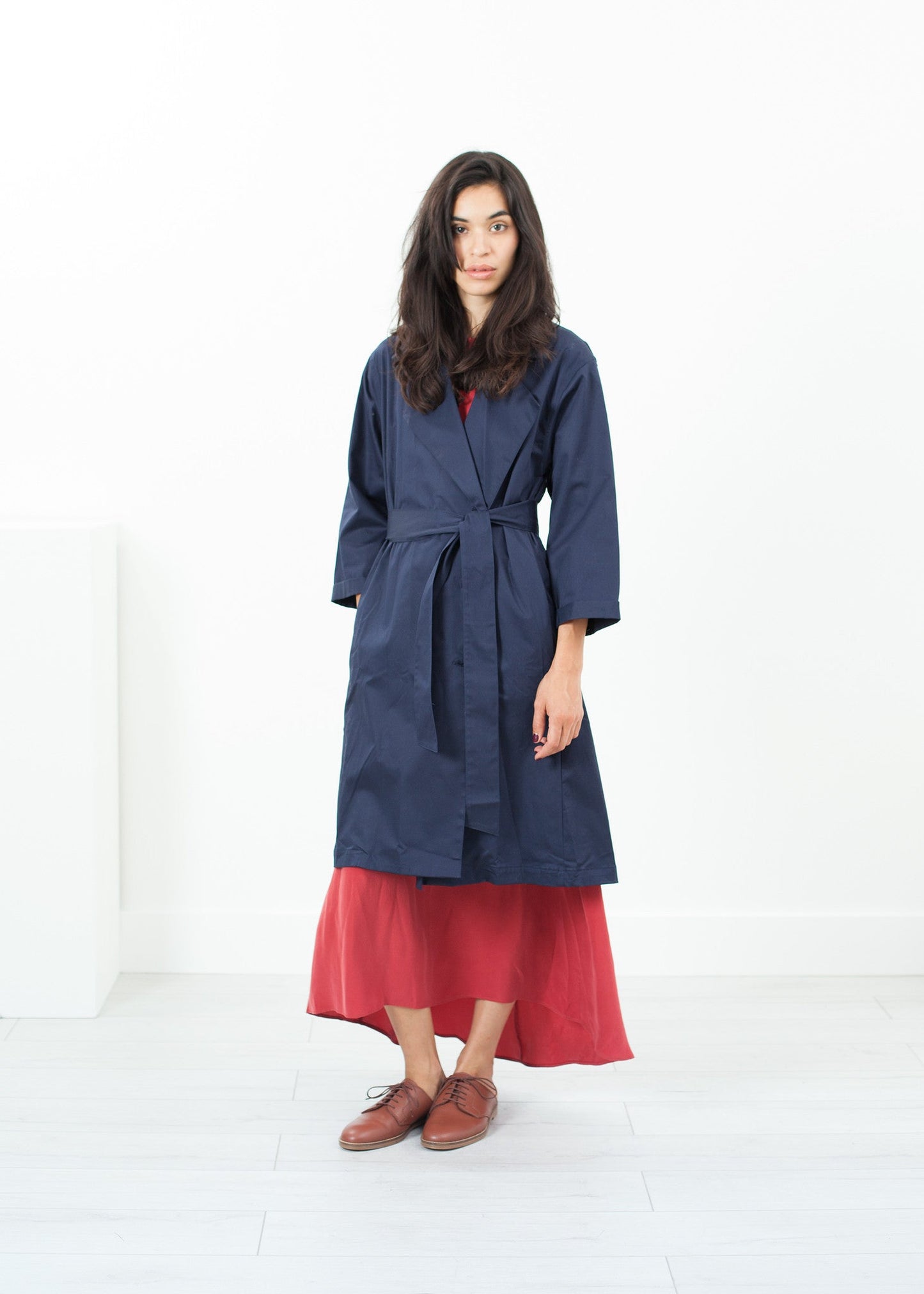 Sateen Trench in Navy